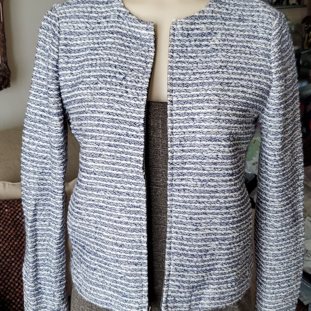Gap Cotton Jacket with Side Pockets Blue & White like new Zipper front